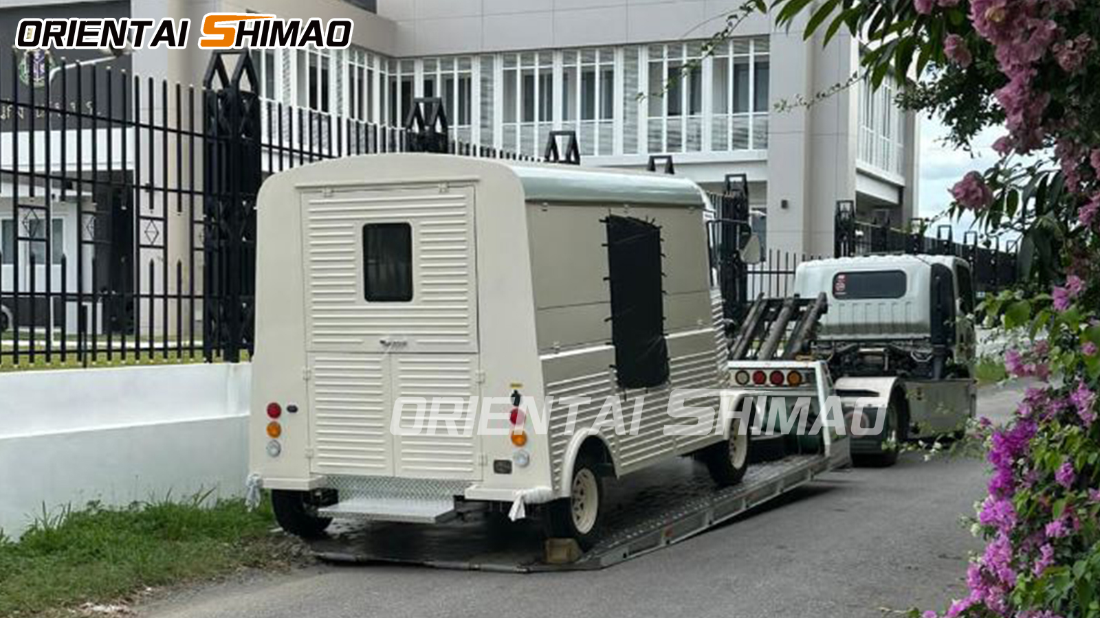 Вратете ги фотографиите од камионот со храна